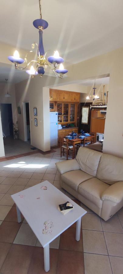 Appartement George à Myrties Extérieur photo